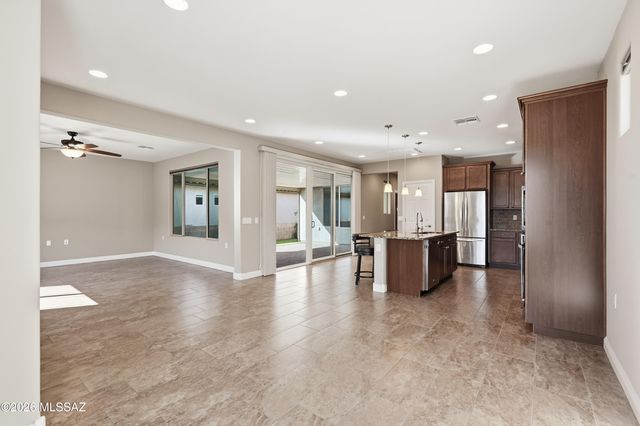 14001 E Voss Street, Vail, AZ 85641