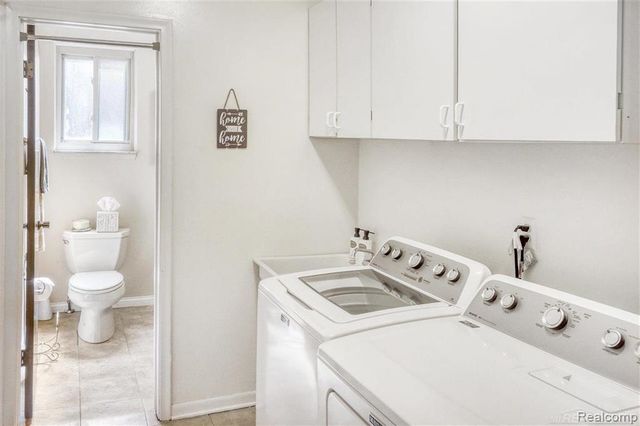 15794 Nader CT Court, Clinton Charter Township, MI 48038