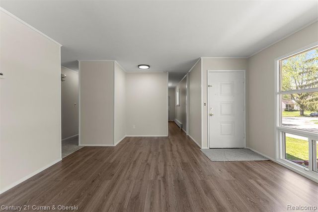 2269 S Circle Drive, Ann Arbor, MI 48103
