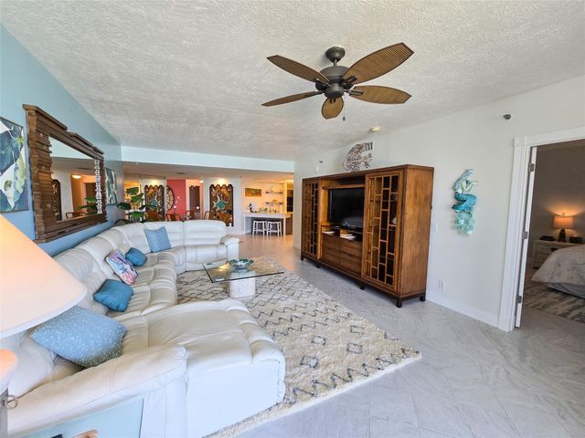 3120 N Highway A1a 1302, Fort Pierce, FL 34949