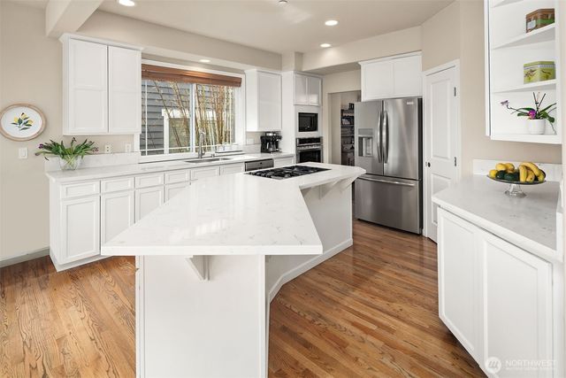 11919 89th Place NE, Kirkland, WA 98034