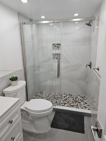 3605 Indian Creek Drive 203, Miami Beach, FL 33140