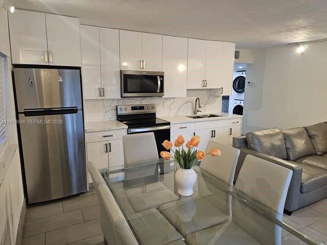 3605 Indian Creek Drive 203, Miami Beach, FL 33140