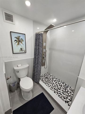 3605 Indian Creek Drive 203, Miami Beach, FL 33140