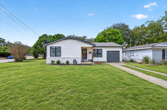 3228 Olive Place, Fort Worth, TX 76116