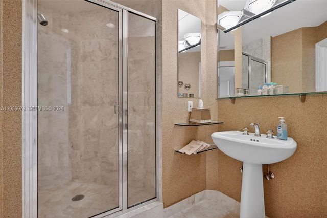2600 Island Boulevard 3006, Aventura, FL 33160