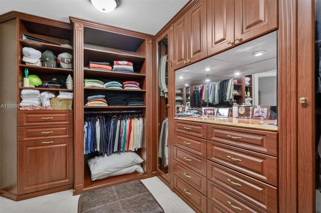 2600 Island Boulevard 3006, Aventura, FL 33160