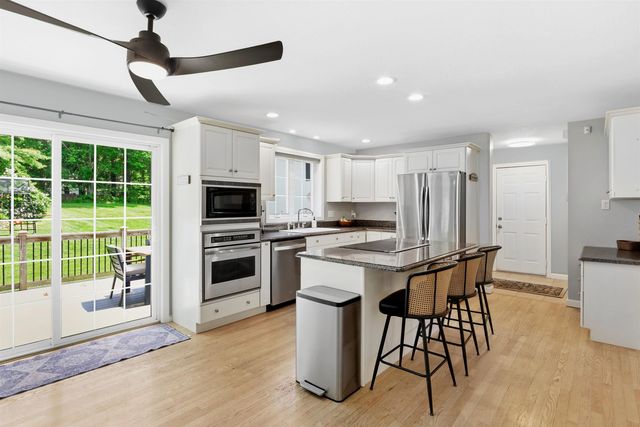 2 Chelsea Drive, Bow, NH 03304