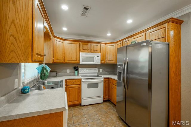 1313 Peggy Lane, Poplar Bluff, MO 63901