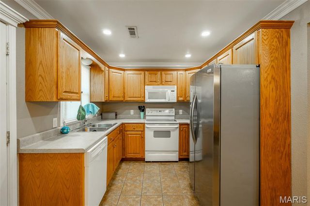 1313 Peggy Lane, Poplar Bluff, MO 63901