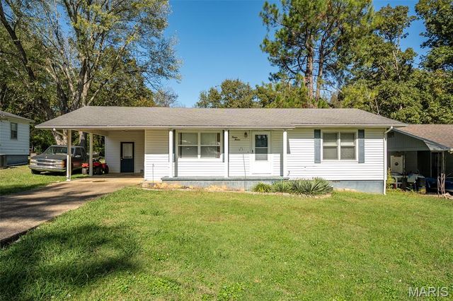 1313 Peggy Lane, Poplar Bluff, MO 63901