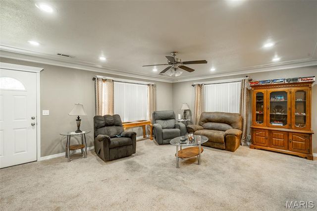 1313 Peggy Lane, Poplar Bluff, MO 63901