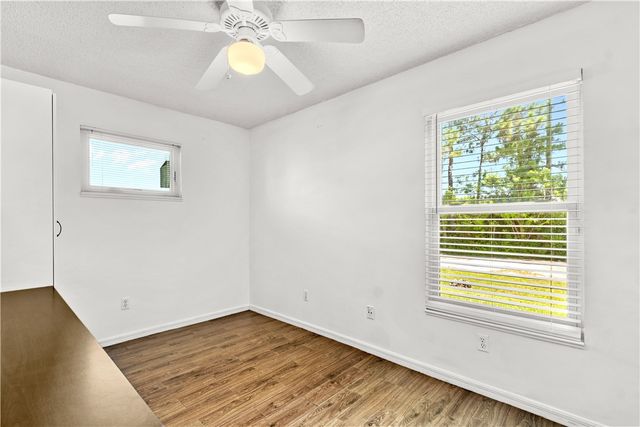 1190 12th Court SW, Vero Beach, FL 32962