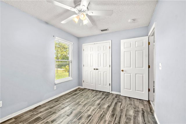 1190 12th Court SW, Vero Beach, FL 32962