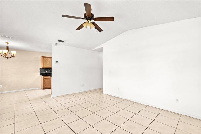 1190 12th Court SW, Vero Beach, FL 32962