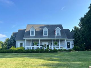 5289 Blue Springs Rd, Cadiz, KY 42211