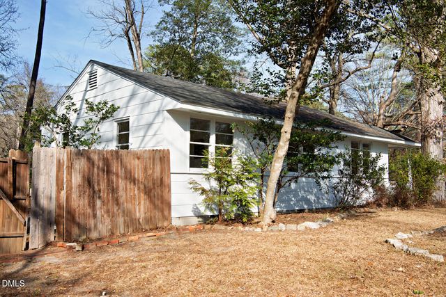 2000 Spruce Street, Fayetteville, NC 28303