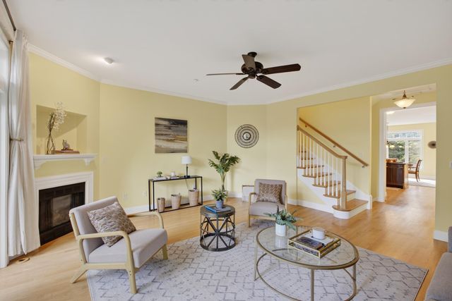 92 Riverwalk Way, Manchester, NH 03101