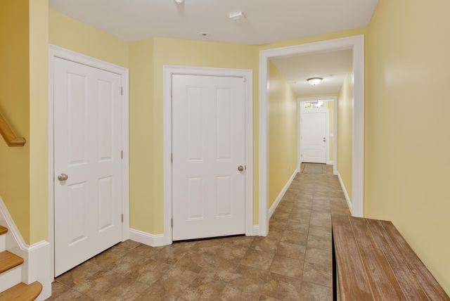 92 Riverwalk Way, Manchester, NH 03101