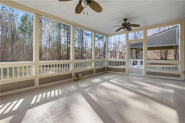 400 Pinoak Drive, Woodstock, GA 30188