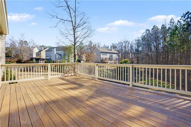 400 Pinoak Drive, Woodstock, GA 30188