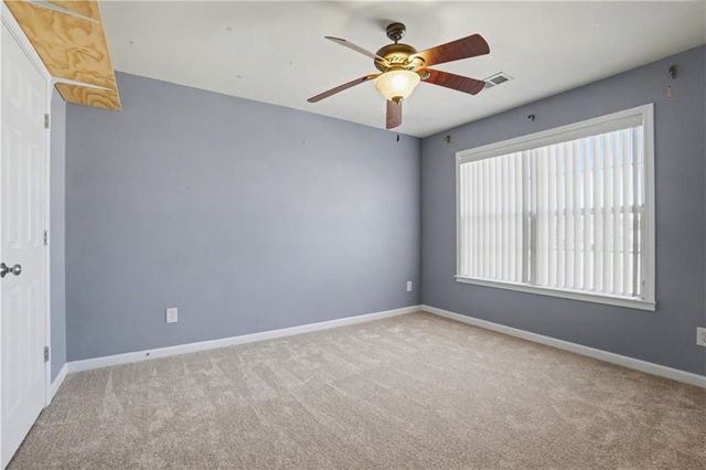 400 Pinoak Drive, Woodstock, GA 30188