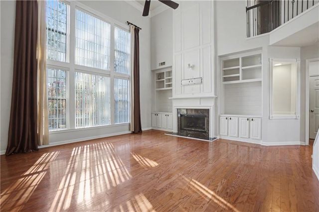 400 Pinoak Drive, Woodstock, GA 30188