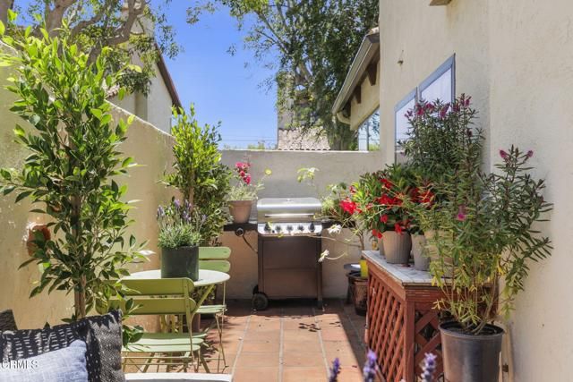1932 N Jameson Lane B, Santa Barbara, CA 93108