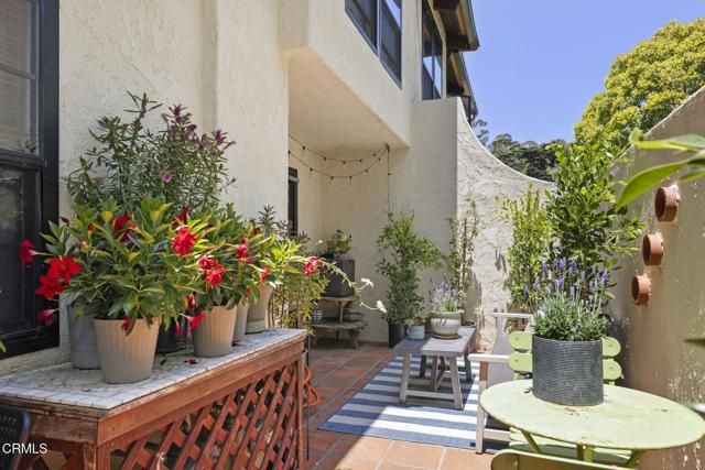 1932 N Jameson Lane B, Santa Barbara, CA 93108