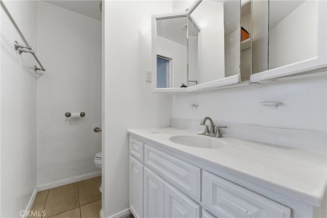 7810 Crenshaw, Los Angeles, CA 90043