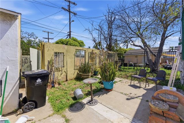 7810 Crenshaw, Los Angeles, CA 90043