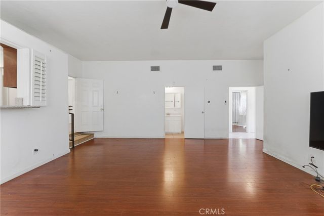 7810 Crenshaw, Los Angeles, CA 90043