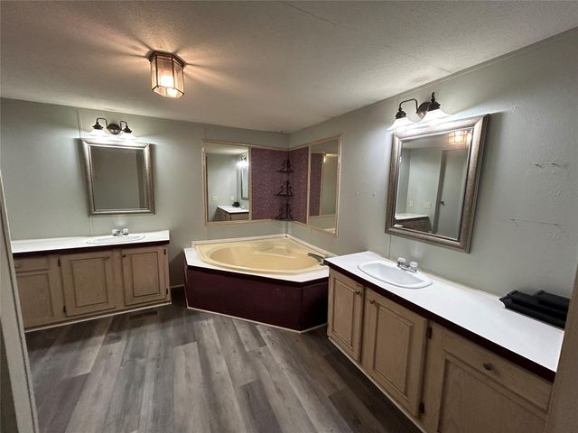 16640 Berry Road, Pearland, TX 77584