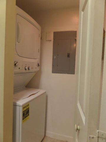 10318 Fox Trail Road 409, Royal Palm Beach, FL 33411