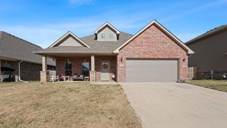 2120 Periwinkle Place, Centerton, AR 72719