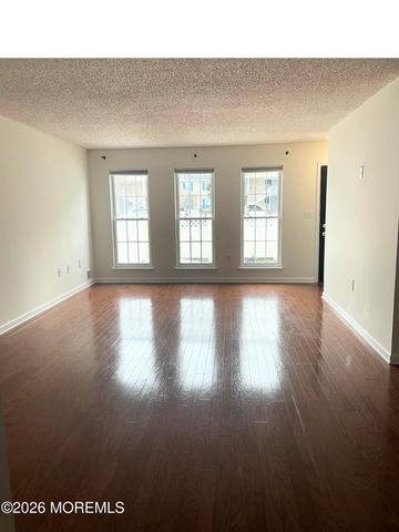 94 Secretariat Court, Tinton Falls, NJ 07724