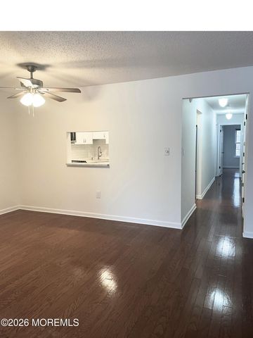 94 Secretariat Court, Tinton Falls, NJ 07724