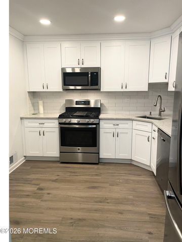 94 Secretariat Court, Tinton Falls, NJ 07724