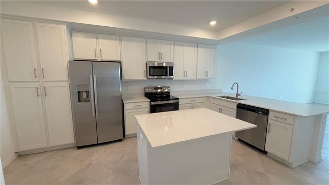 19116 SCALLOP LOOP 104, Lakewood Ranch, FL 34211