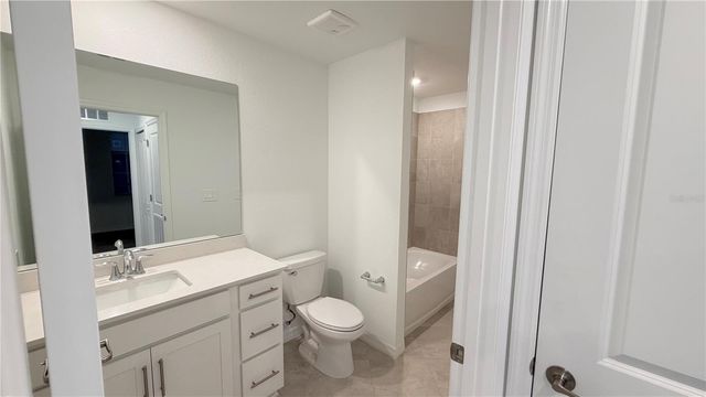 19116 SCALLOP LOOP 104, Lakewood Ranch, FL 34211