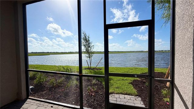 19116 SCALLOP LOOP 104, Lakewood Ranch, FL 34211