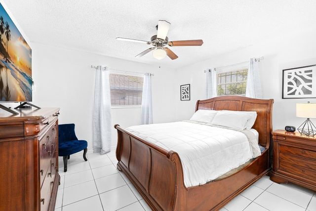 2340 R J Hendley Avenue, Riviera Beach, FL 33404