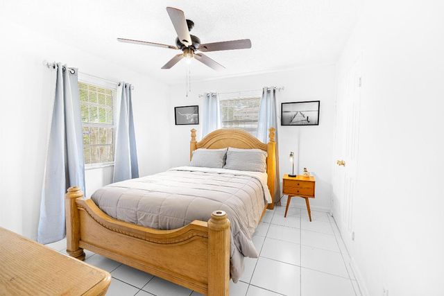 2340 R J Hendley Avenue, Riviera Beach, FL 33404