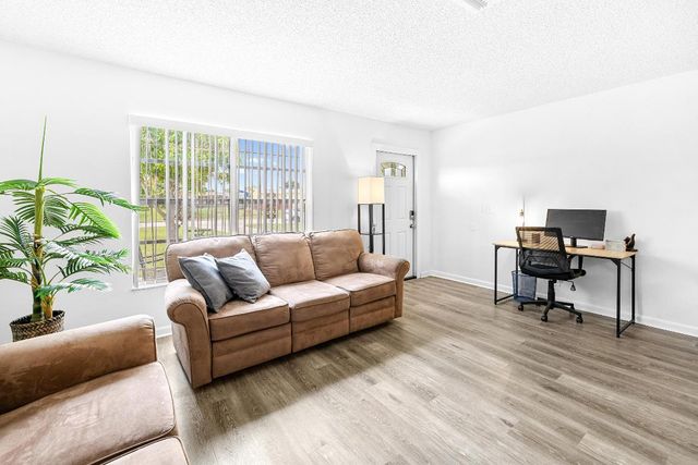 2340 R J Hendley Avenue, Riviera Beach, FL 33404