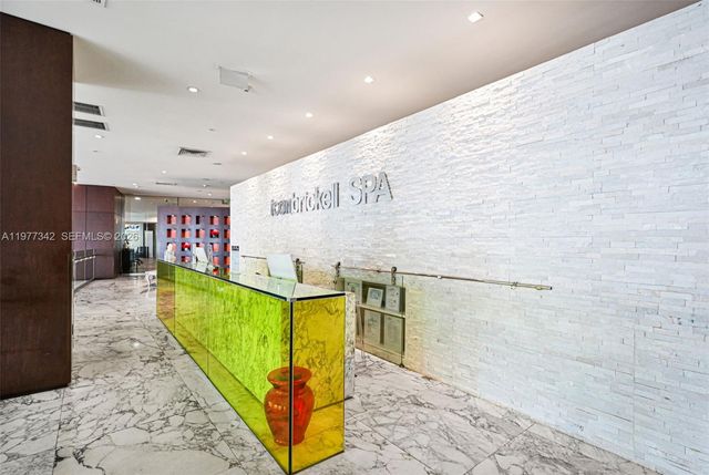 475 Brickell Ave 3113, Miami, FL 33131