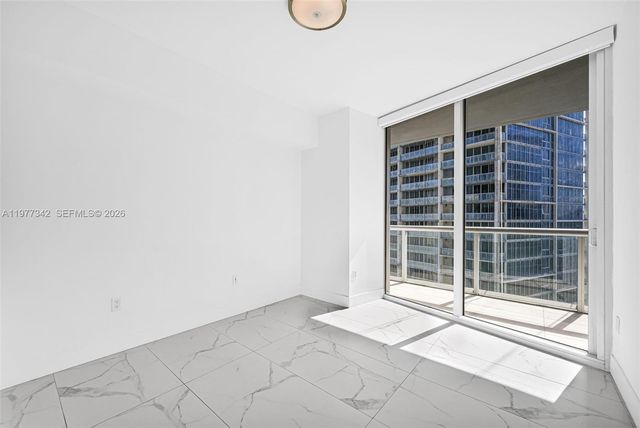 475 Brickell Ave 3113, Miami, FL 33131