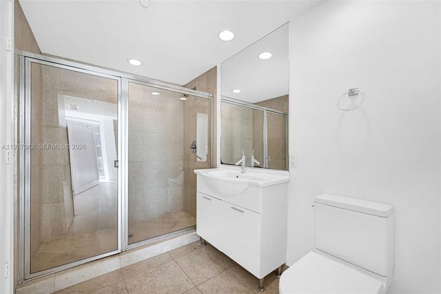 475 Brickell Ave 3113, Miami, FL 33131