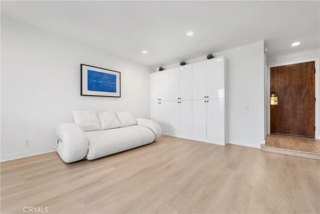 6151 Orange Street 308, Los Angeles, CA 90048