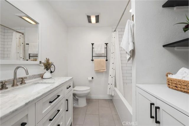 6151 Orange Street 308, Los Angeles, CA 90048