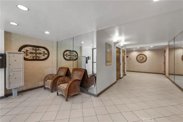 6151 Orange Street 308, Los Angeles, CA 90048